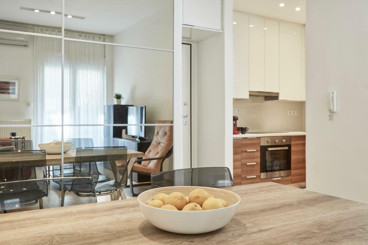 Modern Elegant Apt At Kolonaki Atenas Exterior foto
